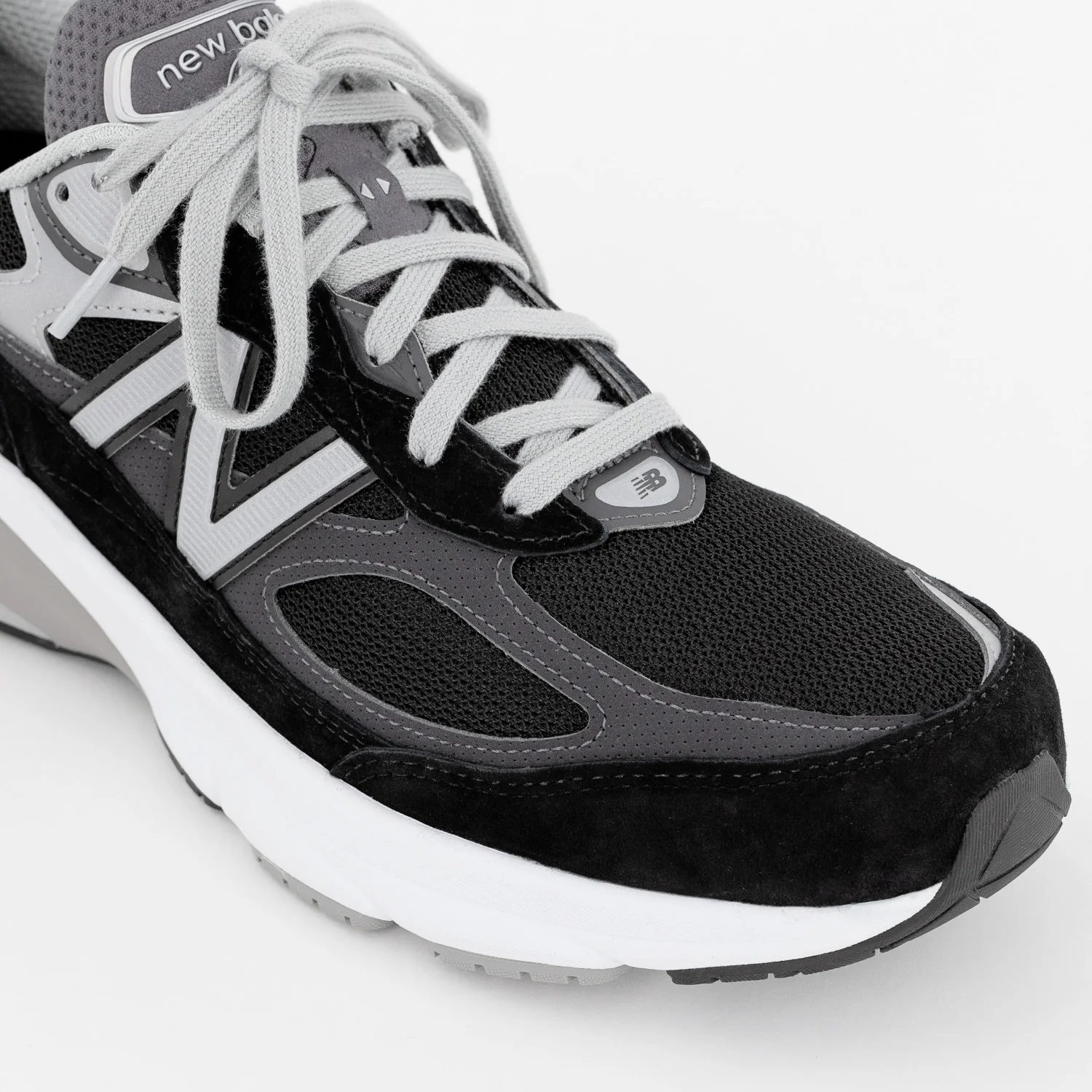 990V6 - Image 6
