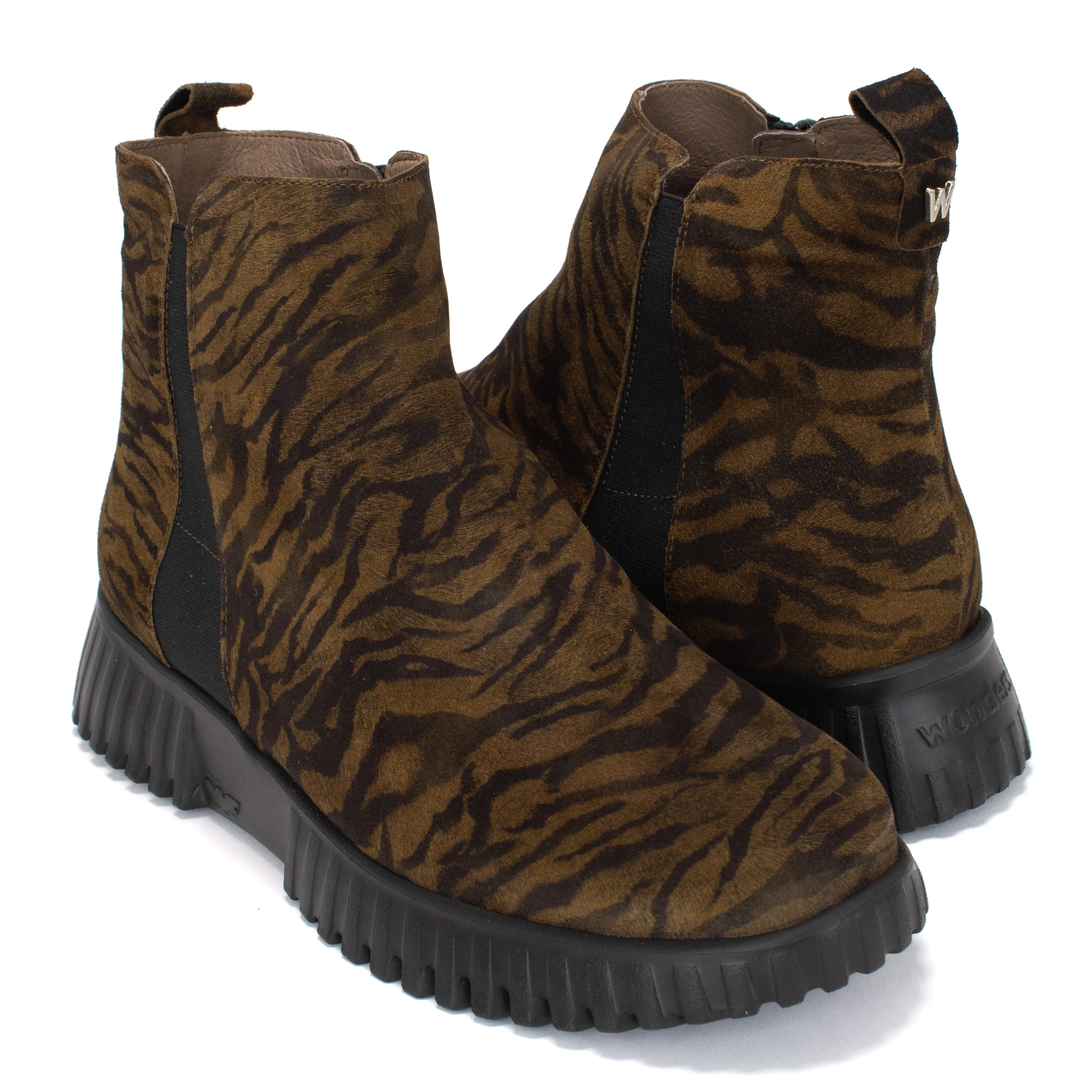 A-4404 - Image 5