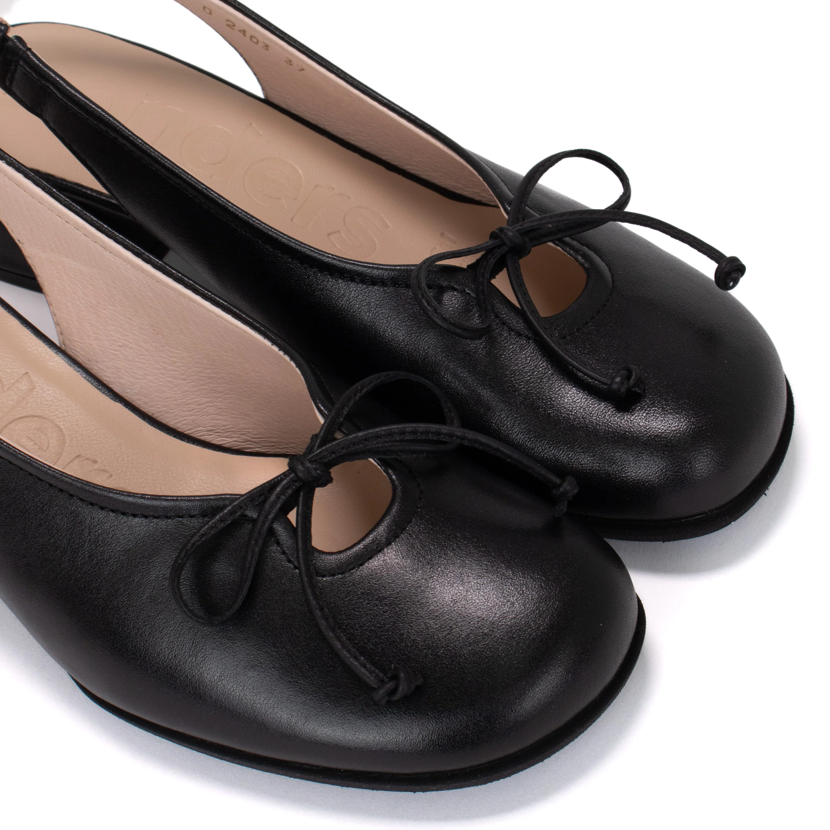 D-2403 - Image 4