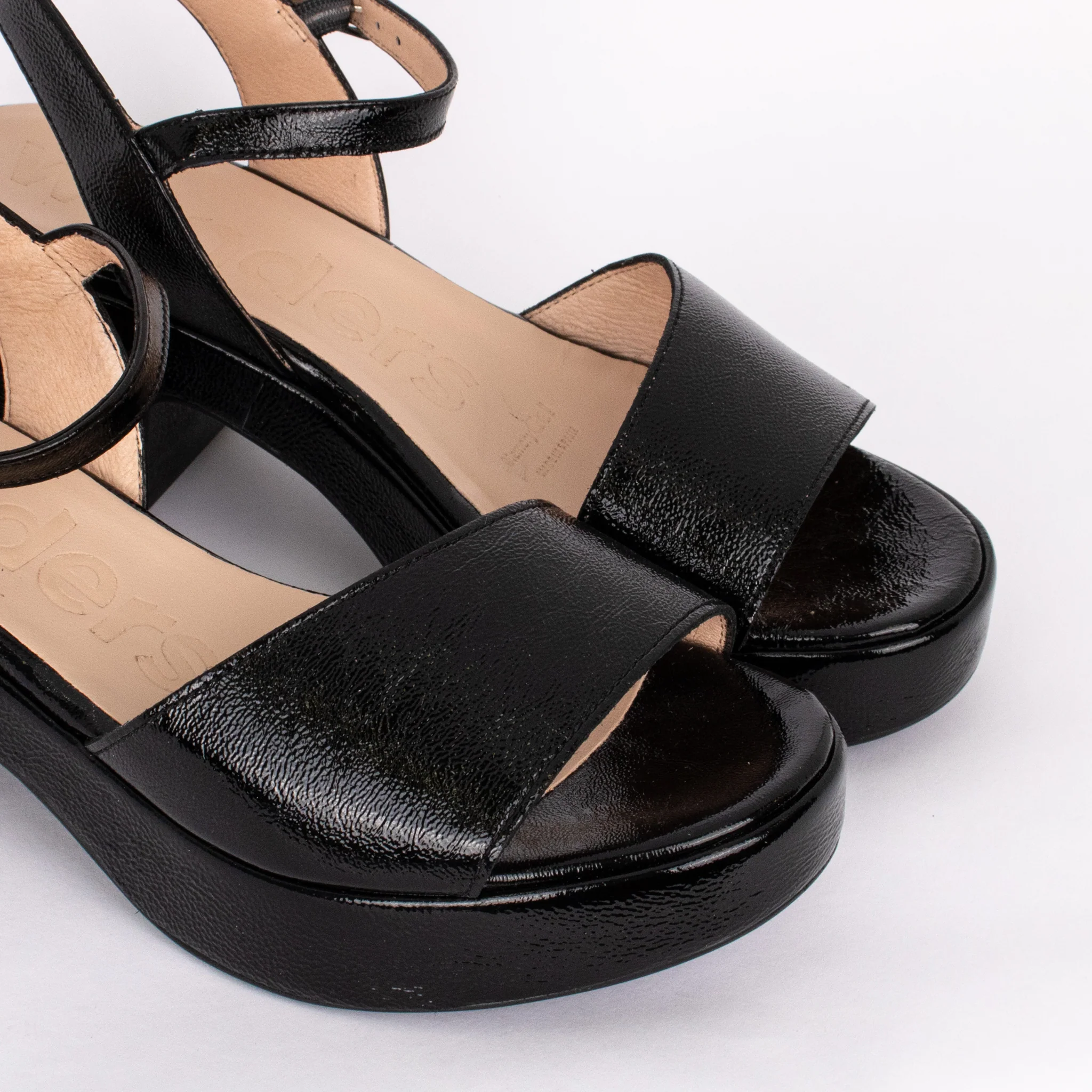 D-8802 - Image 5