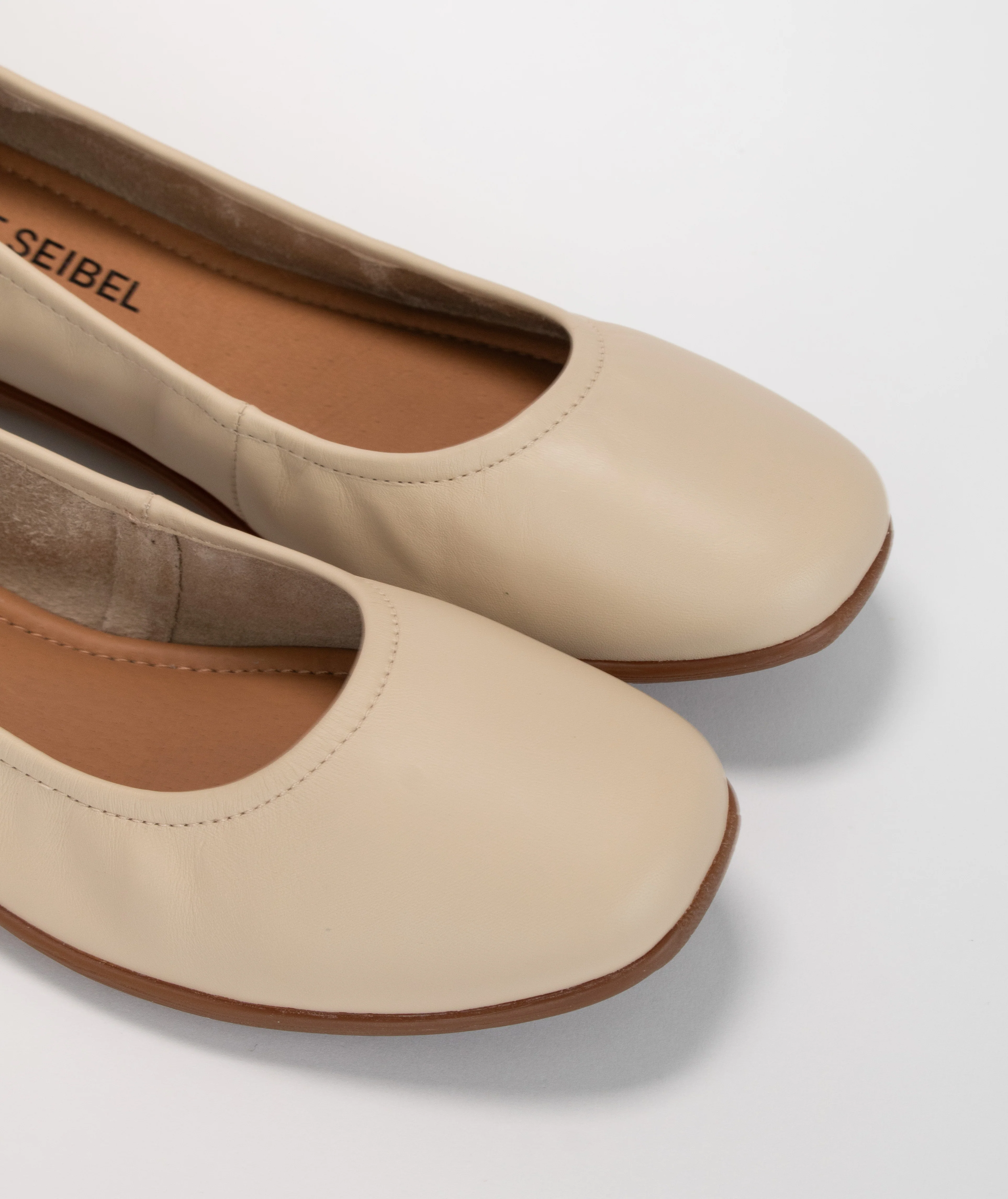 FENJA 01 - Image 3