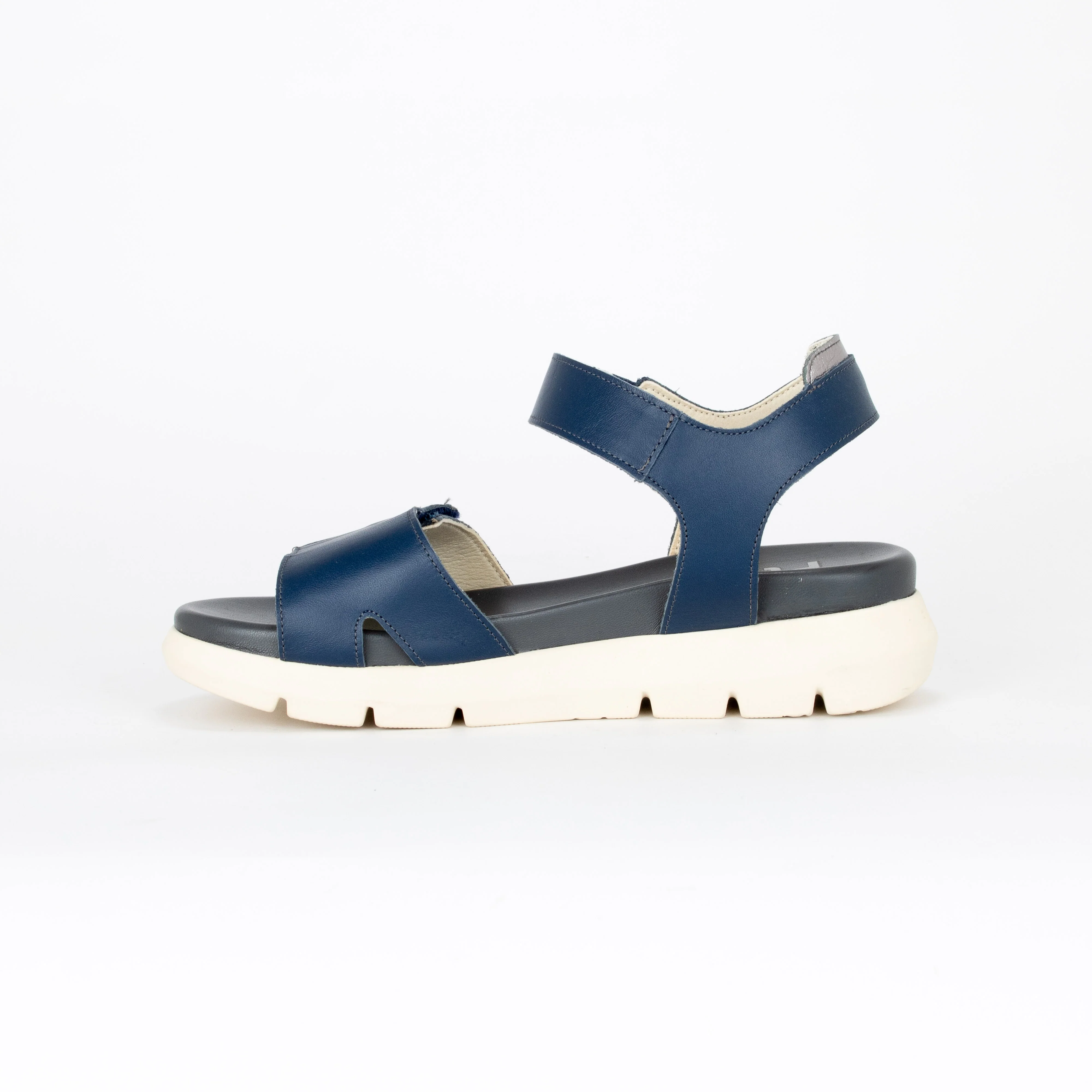 HELLEN - Image 2