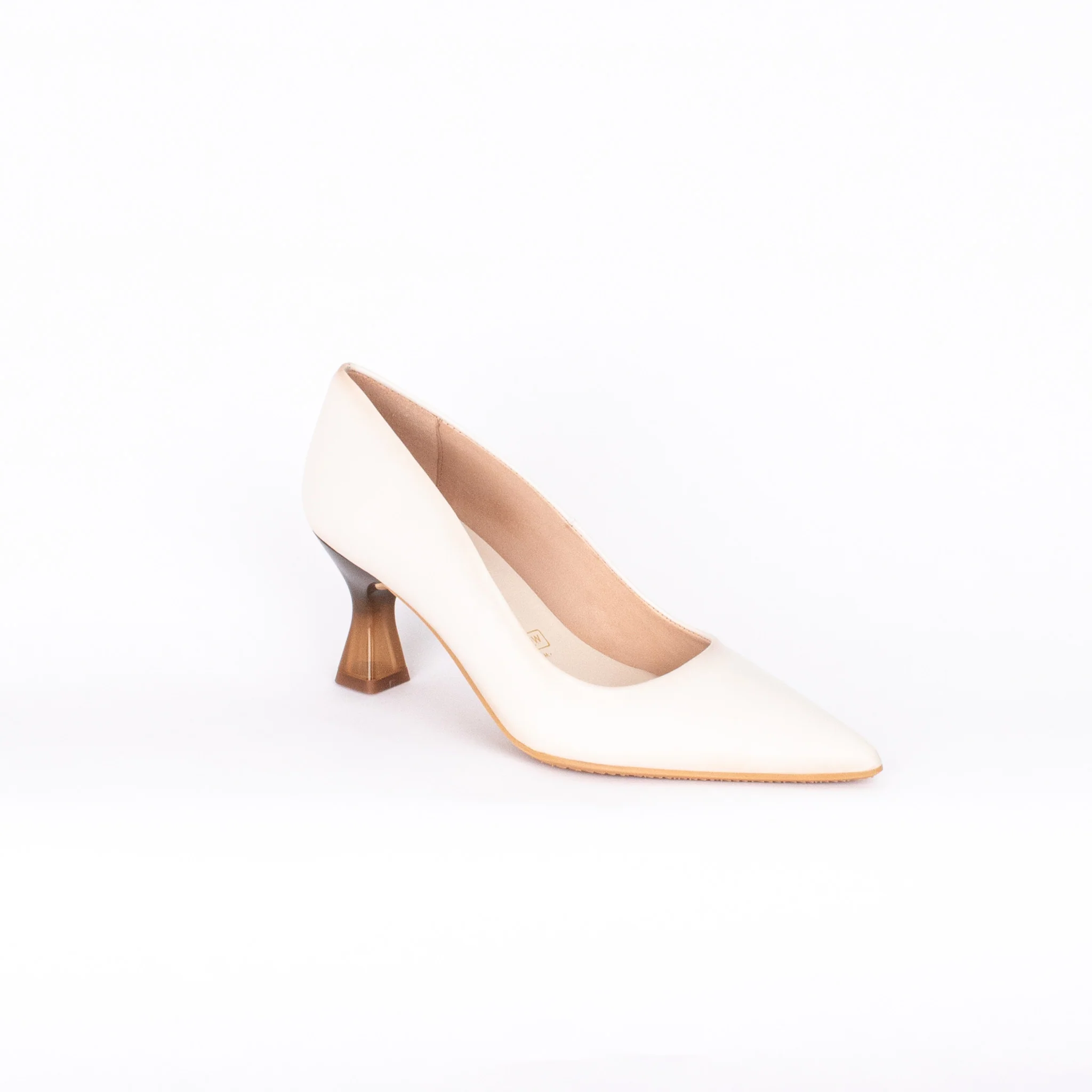 MANUELA - Image 3