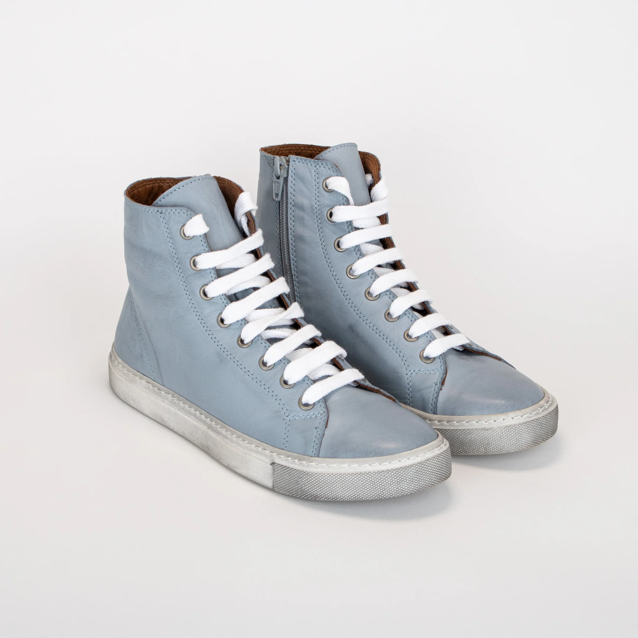 RILEY - Image 5
